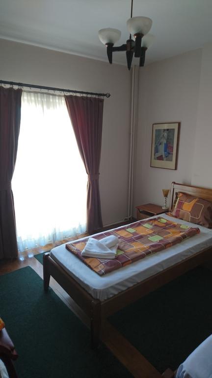 Hostel Bimbo Skopje Eksteriør billede