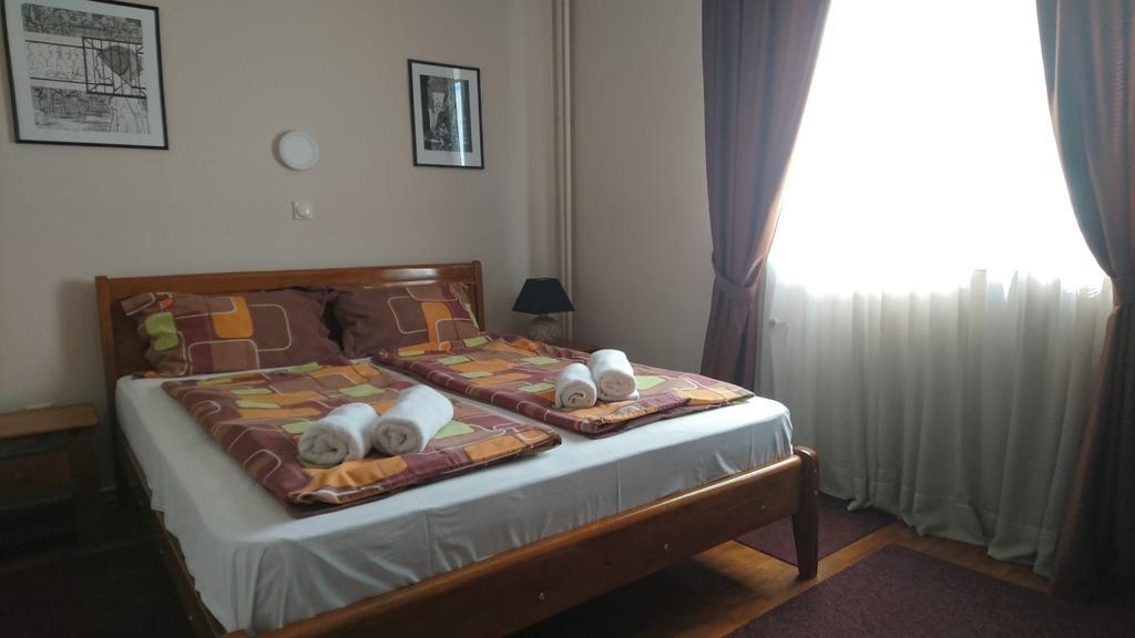 Hostel Bimbo Skopje Eksteriør billede