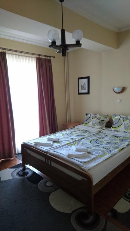 Hostel Bimbo Skopje Eksteriør billede
