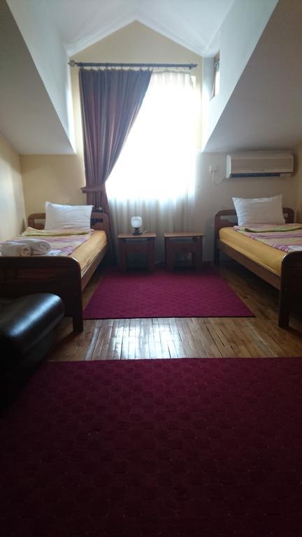 Hostel Bimbo Skopje Eksteriør billede