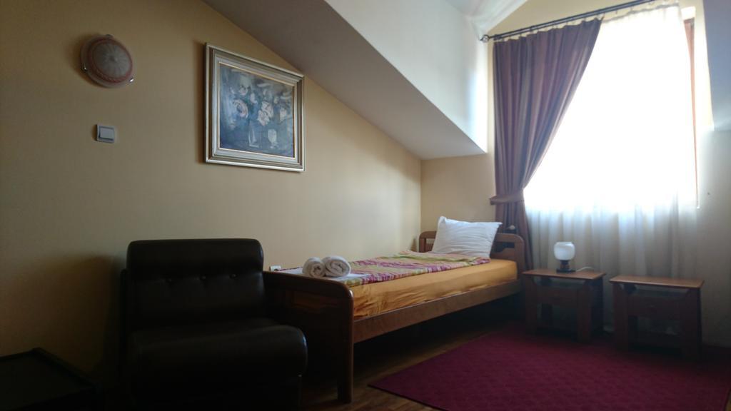 Hostel Bimbo Skopje Eksteriør billede