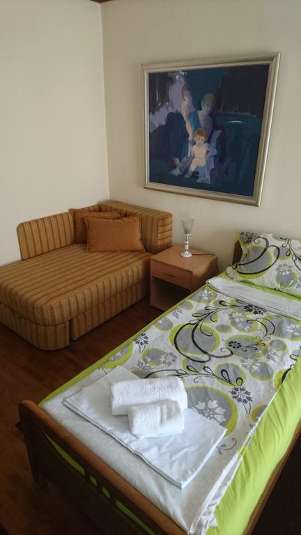 Hostel Bimbo Skopje Eksteriør billede
